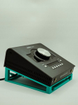 Stand Apollo Twin Universal Audio Mini alus, statiiv