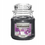 Yankee Candle Midnight Magnolia keskmise l&otilde;hnaga k&uuml;&uuml;nal
