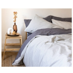 Bradley tekikott, 200 x 210 cm, 2 padjap&uuml;&uuml;riga, triibuline/tumehall