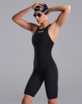 Naiste v&otilde;istlusujumistrikoo Funkita Apex Viper