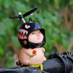 Armas kummist p&otilde;rsa auto ornament, jalgrattakell, jalgrattakell, jalgratta kaunistus, armas p&otilde;rsa jalgratta signaal propellerkiivriga autole, jalgrattale, auto ornament, juhtraua tarvikud