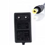 Laadija Rosfix 21V-98F &ndash; Kiirlaadimine, LED-indikaator, V&auml;ljundvool 0,5A