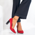 Klassikalised naiste bordoov&auml;rvi kingad