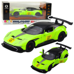 Roheline avanevate ustega sportauto