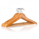 Puidust riidepuud, 6 tk