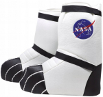Astronautide kingakinnitused karnevaliks, kost&uuml;&uuml;mid
