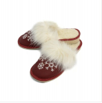 Naiste villased nahast sussid