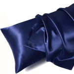 satiinist padjap&uuml;&uuml;r, Tamsiai mėlyna