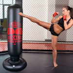 Boksi Treening Must Post