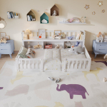 Montessori p&otilde;randavoodi lastele 90x200cm kukkumiskaitse ja liistudest alusega, puidust voodiraam avatud riiuliga
