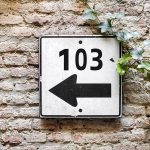 50 kvaliteetse numbrikleebise komplekt postkastidele ja pr&uuml;gikastidele &ndash; ilmastikukindel, peegeldav, tugev liim &ndash; 10 x 5 cm &ndash; numbrid 0&ndash;9 &ndash; must