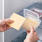 Pol&uuml;prop&uuml;leenist Juustuhoidja Klapiga Kaanega - Mitmek&uuml;lgne Plastikust K&uuml;lmiku Korraldaja