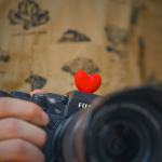 Punane Love stiilis kaamera kuumade jalgade kate, Silikoonmaterjal, Universaalne k&otilde;ikidele KAAMERATELE kuumade jalgadega Canon Nikon Fuji Sony.