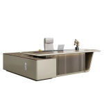 Juhtkonna laud toiteallika, p&ouml;&ouml;rduva suunaga, turvalise sahtli ja CPU kapiga