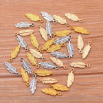Metallist lehekesed, 50pcs of antique golden