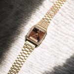 Unisex k&auml;ekell Casio Vintage Maxi, kuldne/pruun TY52860