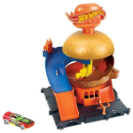 Hot Wheels linna m&auml;ngukomplekt "Burgeri kohvik" 2022