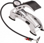 Manomeetriga jalgpump