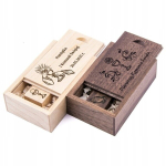 USB pulk Osaline Usb 3.0 m&auml;lupulk 256 Gb puidust karbiga, graveeritud