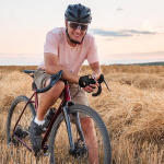 Hingavad treeningkindad mikrokiudkangaga, fitnesskindad, l&uuml;hikese s&otilde;rmega kindad, t&otilde;stekindad, libisemiskindlad silikoonist v&otilde;imlemiskindad, hingavad kindad naistele ja meestele