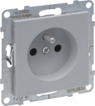 Legrand Suno 2p+z alumiiniumist pistikupesa