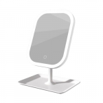 LED kosmeetiline peegel