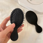 Kaasaskantav Jaapani Must Plastik Harjastega Juuksekamm Pikkadele Juustele.