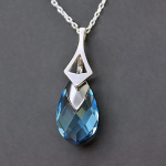 Naiste kaelakee DiamondSky "Baroque (Aquamarine Light Chrome) Swarovski kristallidega