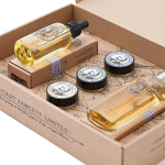 CAPTAIN FAWCETT Kingituskomplekt - Parf&uuml;&uuml;mvesi + habeme&otilde;li + 3 vahaga vuntsivaha