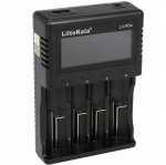 Liitokala Lii-PD4 akulaadija LCD-ekraani ja 4-kanalilise laadimisn&auml;idikuga.