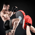 Poksi- ja Muay Thai Kick treeningkindad