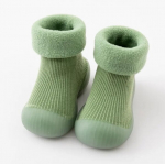 Kummitallaga soojad sokksussid lastele, roheline