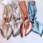 Naiste sallid, Bandana peapael - juuksesall - kandiline peasall - kingitused naistele, valge