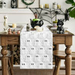 Veluurist dekoratiivne lauak&auml;ija Halloween kummitused valge 33 x 153 cm &mdash; halloween tekstiilid, s&uuml;gisene lauakaunistus, pl&uuml;&uuml;&scaron;ist laudlina, s&ouml;&ouml;gitoa dekoratsioonid, lauakattel, &otilde;udne kodukaunistus, lauakate