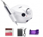 Manik&uuml;&uuml;rimasin valge k&uuml;&uuml;neviil &otilde;nnelikud inimesed andy