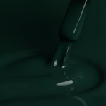 Kabos Gelike 045 Mistletoe Green, 8ml &ndash; professionaalne h&uuml;briidlakk, s&uuml;gav puuv&otilde;&otilde;riku roheline