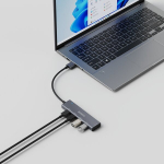USB-jaotur Deltaco UH-738 4 porti 5 Gbit/s alumiinium hall