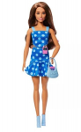 Nukk Barbie Fashionista sinises kleidis, kellel on 1. t&uuml;&uuml;pi diabeet