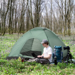 Outsunny kuppeltelk 2 inimesele kerge, stabiilne veekindel peretelk koos ukse&akna pakkimiskotiga, konksudega, telk 2000mm veesambaga telk telkimiseks reisimiseks matkamiseks trekkinguks aeda, Tamsiai žalia