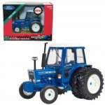 Tomy Britains Ford 7600 kaherehviline traktor, 1:32