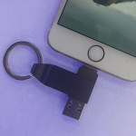 USB pulk V&auml;lkm&auml;luseade iPhoneile, USB 3.0 OTG m&auml;lupulk., Juoda