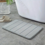 1tk Pehme ja Imav Hall Memory Foam Vannimatt - Libisemiskindel Pehmendatud Du&scaron;ivaip M&otilde;nusaks Vannielamuseks, &Scaron;viesiai pilka40*60cm