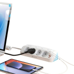 HITRENDS 20W PD Kiirlaadimine T&ouml;&ouml;laua Pistikuadapter USB-C-ga, 4-Suunaline &Uuml;lepinge Kaitse, Seinale Kinnitatav, 2m Juhe, Valge &ndash; Individuaalselt L&uuml;litatavad Pistikupesad Turvalisuseks.