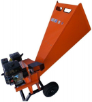Bensiinimootoriga oksapurustaja Bauswern BAU70.