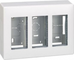 Simon 500 Surface Mount Box, 3 moodulit, 6 K45, valge