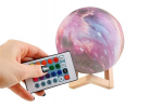 Moon 3D &ouml;&ouml;lamp 16 v&auml;rvitooniline