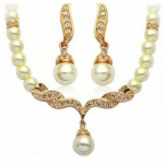 Kaelakee P&Auml;RLOKSAD k&otilde;rvar&otilde;ngastega, kuldsed