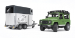 Land Rover Defender 90 Break koos Veoauto ja Hobusega - BRUDER - Funktsionaalne ja Detailne