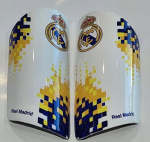 Real Madrid La Liga jalgpallikaitsmed, suurus Xs, 8-10 aastat