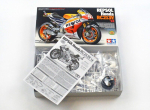 Tamiya 14130 - Repsol Honda Rc213v 14 mootorratta mudeli kokkupaneku komplekt 1:12